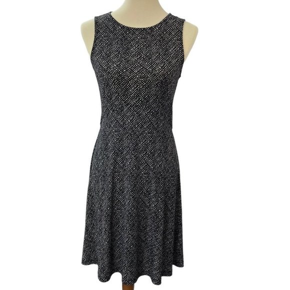 Apt 9 Fit and Flare Summer Dress Size XS Sleeveless Black Knee Length - Picture 3 of 12